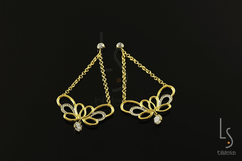 BR008306	BRINCO BRILHO DAS BORBOLETAS COM ZIRCÔNIAS 4MM E 6MM